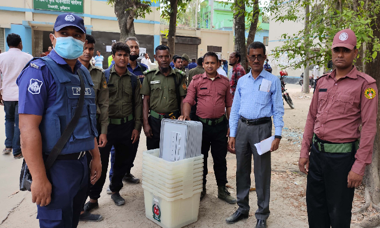 চিলমারীতে ভোট গ্রহণের সকল প্রস্তুতি সম্পন্ন