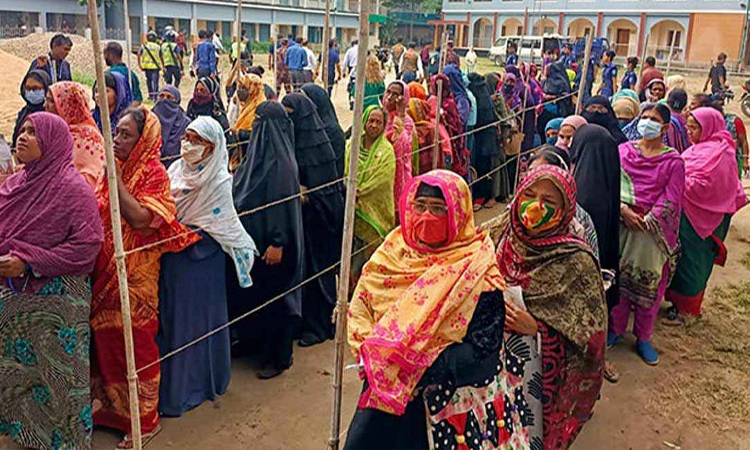 প্রথম ধাপে ১৩৯ উপজেলায় চলছে ভোটগ্রহণ