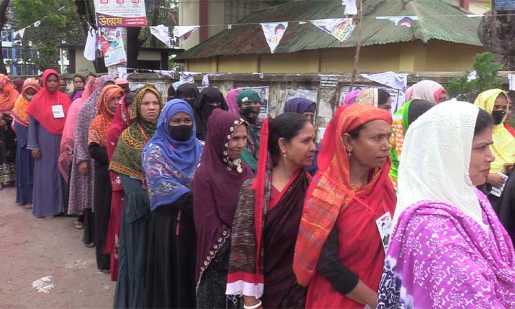 ‘প্রথম দুই ঘণ্টায় ভোট পড়েছে ১০ শতাংশ’