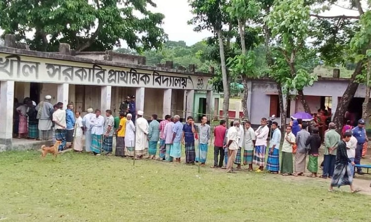 খাগড়াছড়ির চার উপজেলায় উৎসবমুখর পরিবেশে ভোটগ্রহণ চলছে