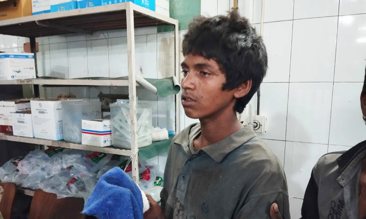 পল্টনে ককটেল বিস্ফোরণে কিশোর আহত