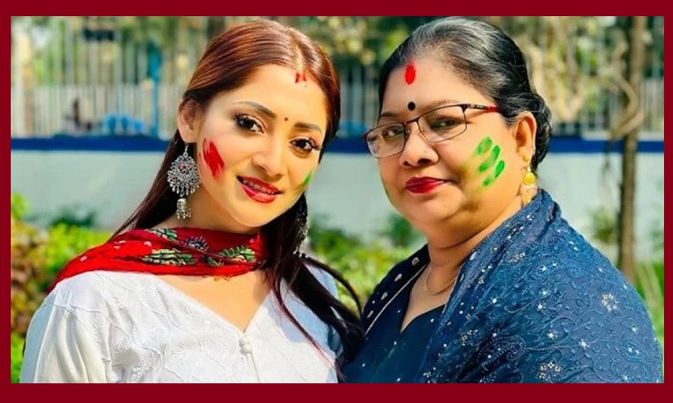 মায়ের ডানায় নিজেকে সবচেয়ে নিরাপদ ভাবতাম: পূজা চেরি