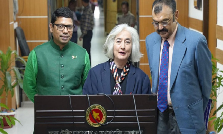 স্যাটেলাইট প্রযুক্তিতে দক্ষতা অর্জনে সহযোগিতার আশ্বাস ফ্রান্সের