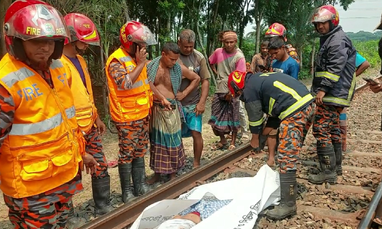 কালিগঞ্জে ট্রেনে কাটা পড়ে অজ্ঞাত বৃদ্ধের মৃত্যু