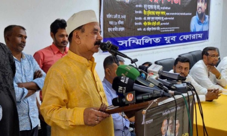 সরকারের পরিবর্তন ঘটলে চোখের জল ফেলার মানুষ খুঁজে পাওয়া যাবে না: গয়েশ্বর