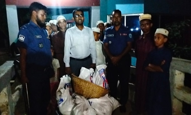 নির্বাচনি সভায় ভুড়িভোজের আয়োজন, দুই ডেক বিরিয়ানি জব্দ