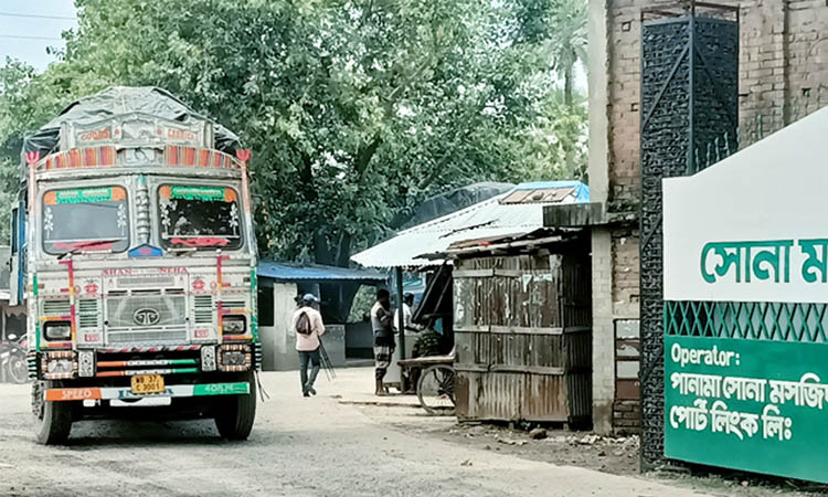 ৬ দিনে সোনামসজিদ দিয়ে ১ হাজার টন পেঁয়াজ আমদানি