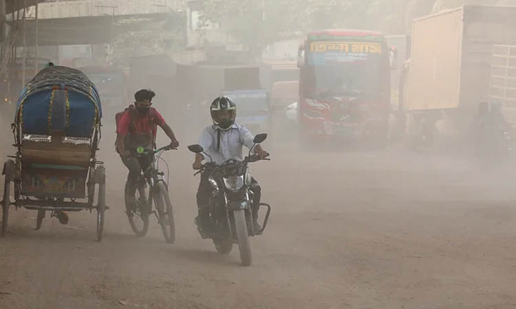 বায়ুদূষিত ১০০ শহরের তালিকায় আজ ষষ্ঠ ঢাকা