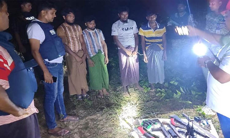 রোহিঙ্গা ক্যাম্প থেকে আরসার ৪ সদস্য আটক