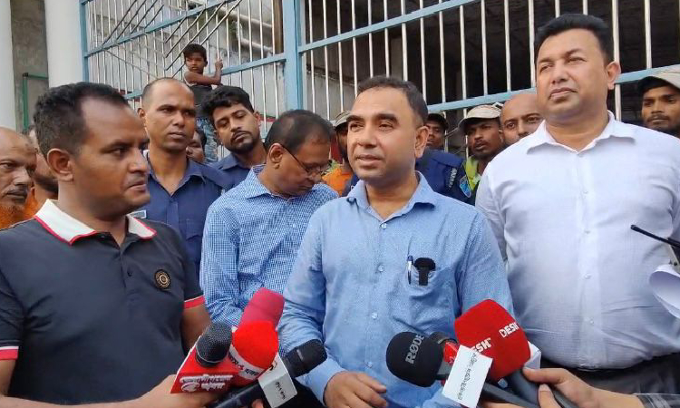 কেরানীগঞ্জে একটি অবৈধ জুস তৈরির কারখানায় অভিযান ও জরিমানা