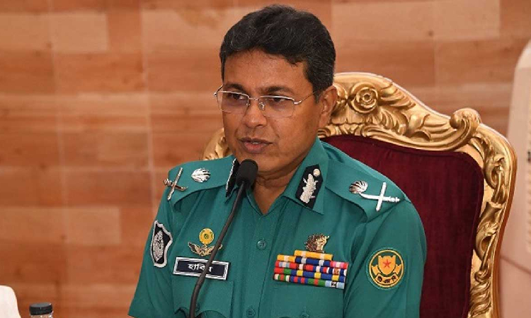 নির্ধারিত স্থানের এক ইঞ্চি বাইরেও গরু রাখা যাবে না : ডিএমপি কমিশন