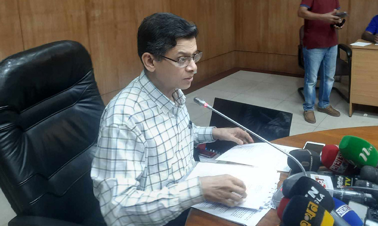 ইউরোপ-আমেরিকাসহ ১২৬ দেশে যাওয়ার ক্ষেত্রে সনদ সত্যায়নের জটিলতা কাটছে
