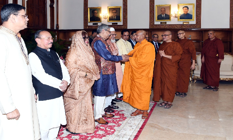 বাংলাদেশের মাটি ও মানুষের সঙ্গে হাজার বছরের বৌদ্ধ ঐতিহ্য মিশে আছে: রাষ্ট্রপতি
