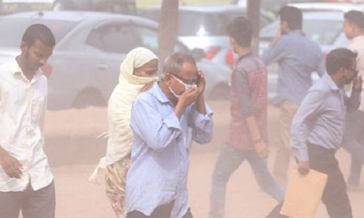 ‘অস্বাস্থ্যকর’ ঢাকায় আজ মাস্ক পরার পরামর্শ