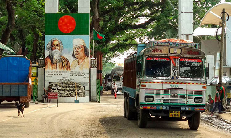 ৫ দিন পর বেনাপোল বন্দরে আমদানি-রফতানি শুরু