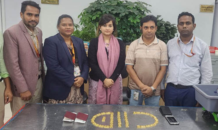 শাহজালালে ৫ কোটি টাকার স্বর্ণসহ দুই যাত্রী আটক