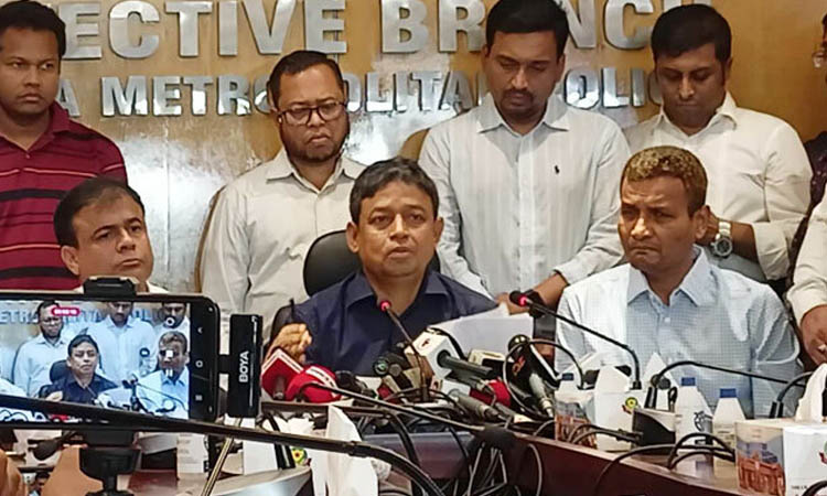 বাংলাদেশি পুলিশের নজর এড়াতে কলকাতাকে বেছে নেয় অপরাধীরা: ডিবি হারুন