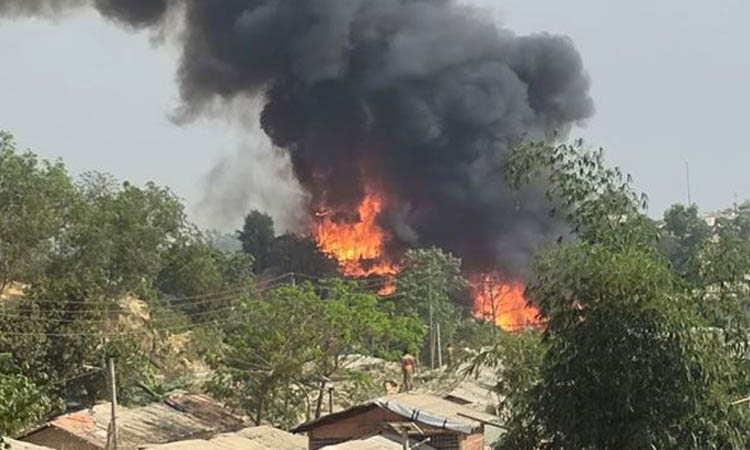 উখিয়ায় রোহিঙ্গা ক্যাম্পে আগুন, নিয়ন্ত্রণে ৩ ইউনিট