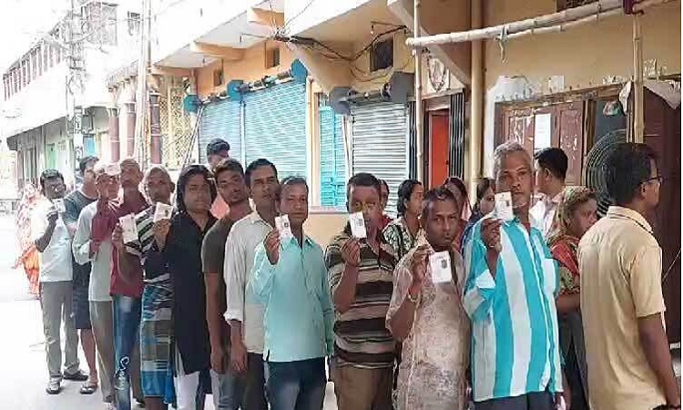 লোকসভা নির্বাচন: ষষ্ঠ দফায় ভোটগ্রহণ শুরু