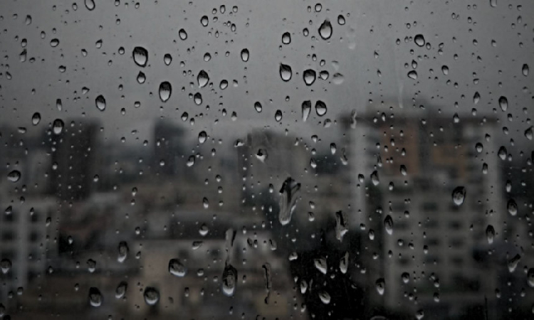 রাজধানীতে রেমালের প্রভাবে বৃষ্টি