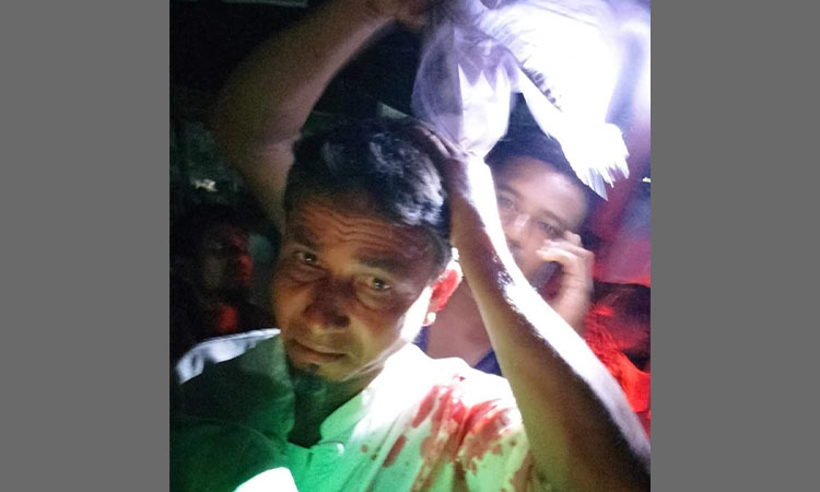 চেয়ারম্যান প্রার্থীর পথসভায় হামলা, আহত ১