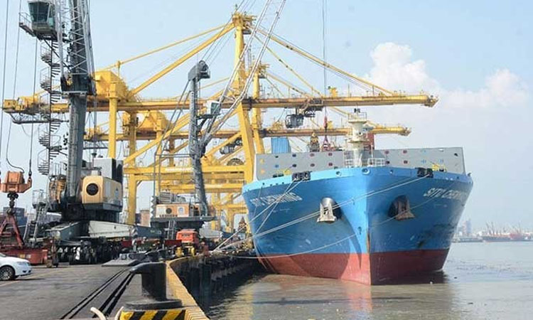 চট্টগ্রাম বন্দরে সর্বোচ্চ অ্যালার্ট-৪ জারি, পণ্য খালাস বন্ধ