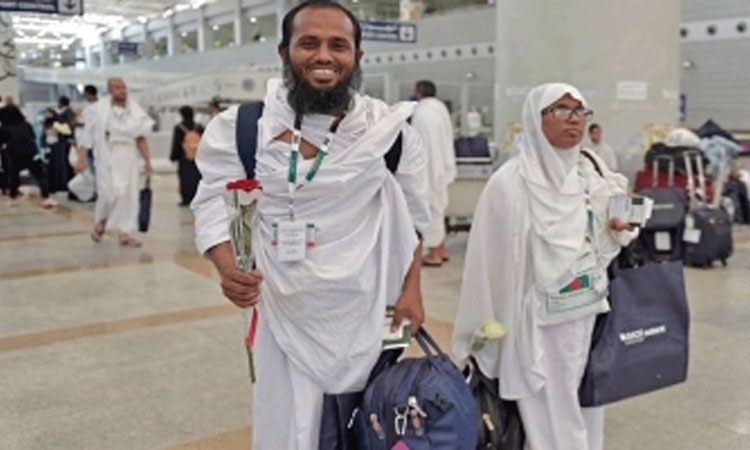 সৌদি পৌঁছেছেন ৪৩৩৮৬ হজযাত্রী, আরও একজনের মৃত্যু