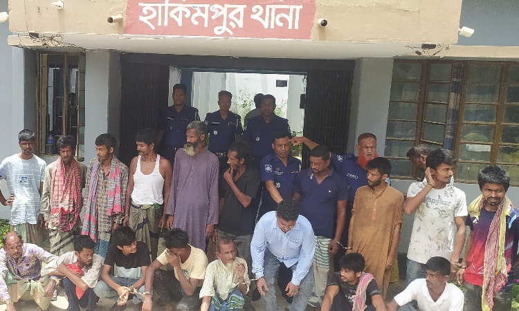 হিলিতে পুলিশের অভিযানে আটক ১৯ মাদকসেবী