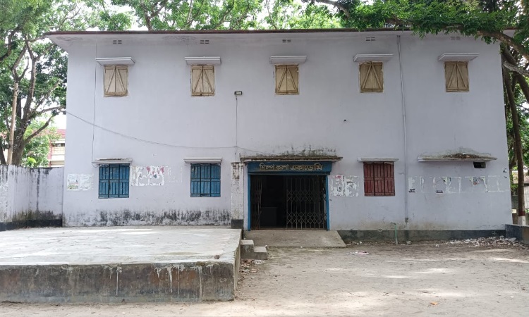চিলমারীতে অকেজো সাংস্কৃতিক অঙ্গন শিল্পকলা একাডেমি