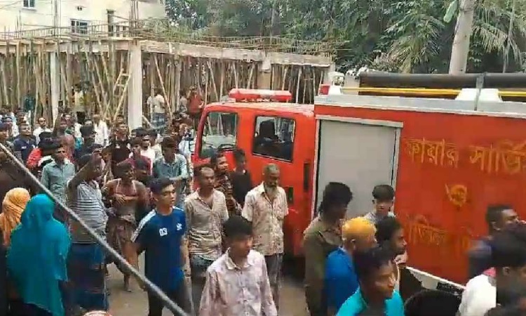 লক্ষ্মীপুরের সেপটিক ট্যাংকে নেমে ২ শ্রমিকের মৃত্য
