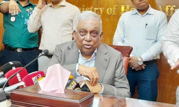 ঘূর্ণিঝড় রেমাল মোকাবিলায় প্রস্তুত আইনশৃঙ্খলা বাহিনী: স্বরাষ্ট্রমন্ত্রী