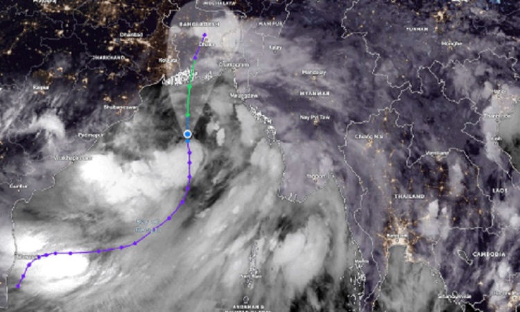 শক্তি কমে ঘণ্টায় ১৬ কিমি বেগে রেমাল