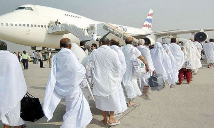 সৌদি পৌঁছেছেন ৪৬৯৮৮ হজযাত্রী