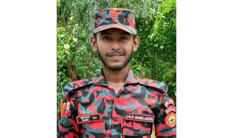 ঘূর্ণিঝড়ে উদ্ধারকাজে গিয়ে বিদ্যুৎস্পৃষ্টে ফায়ার কর্মীর মৃত্যু