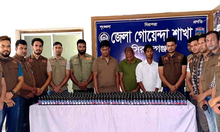 সিরাজগঞ্জে ফেনসিডিলসহ ৩ মাদক কারবারি গ্রেফতার
