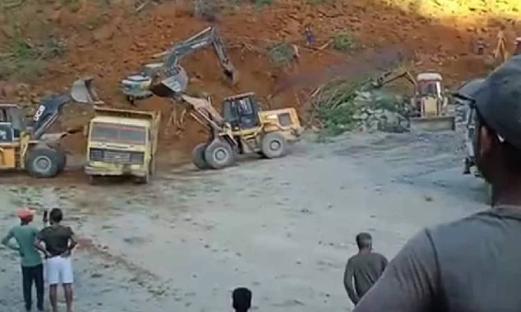 ভারতের মিজোরামে পাথর খনিতে ধস, মৃত অন্তত ১০
