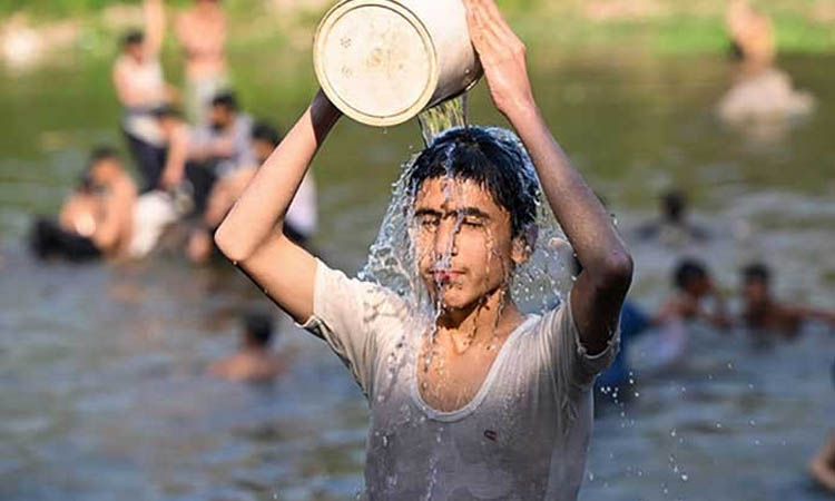 সারাদেশে বাড়বে দিনের তাপমাত্রা, কমতে পারে রাতে