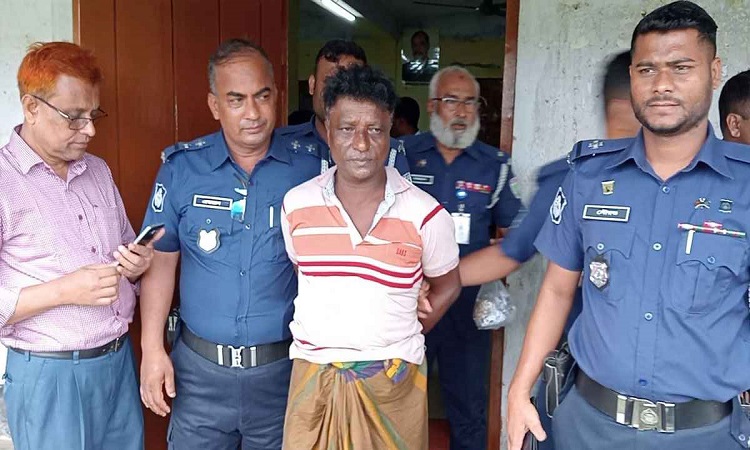 সুনামগঞ্জে ভোট কেন্দ্রে দেশীয় অস্ত্রসহ চেয়ারম্যান প্রার্থীর এজেন্ট গ্রেফতার