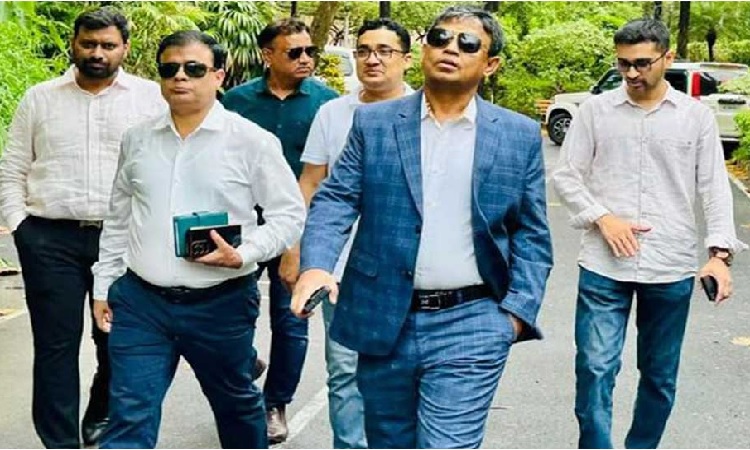 কলকাতা থেকে দেশে ফিরছে ডিবির প্রতিনিধি দল