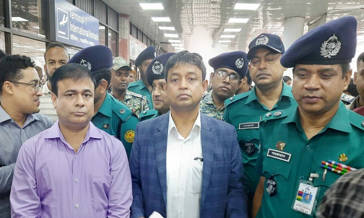 এমপি আনার হত্যাকাণ্ড: ঢাকা ফিরে যা বললেন ডিবিপ্রধান