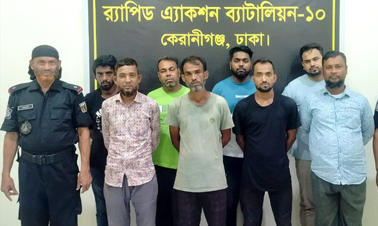 রাজধানীতে পরিবহনে চাঁদাবাজ চক্রের ৮ সদস্য গ্রেফতার