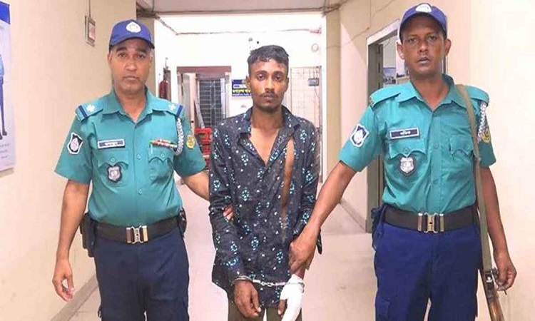 চট্টগ্রামে মাদকের টাকা না পেয়ে মাকে কুপিয়ে হত্যা