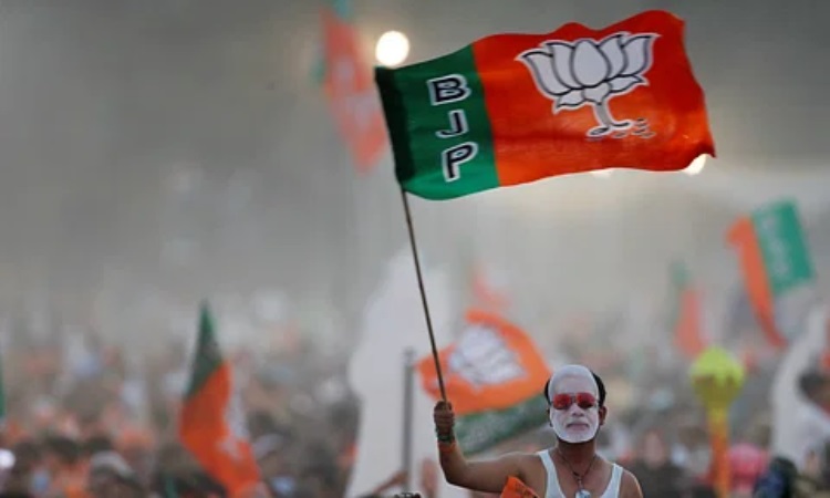 সরকার গঠন নিয়ে সংশয়ে বিজেপি