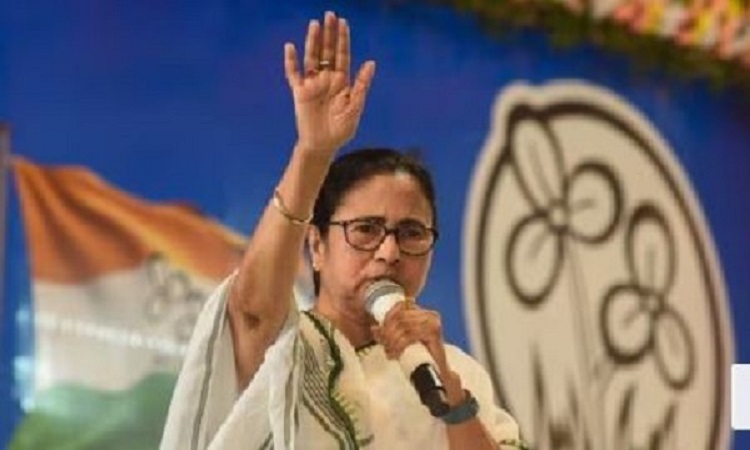 পশ্চিমবঙ্গে এগিয়ে তৃণমূল কংগ্রেস