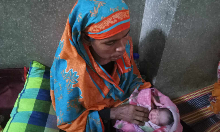 ঢাকা মেডিকেলের গাইনি ওয়ার্ড থেকে নবজাতক চুরি