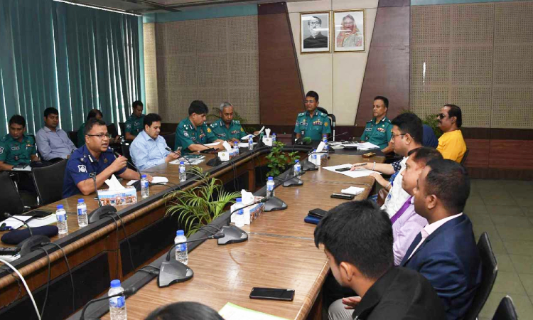 জোর করে হাটে গরু নামালে ছিনতাই মামলা হবে: ডিএমপি কমিশনার