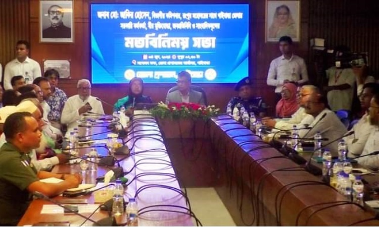 দুর্নীতি মাদকের মত আসক্ত হয়ে উন্নয়নকে বাধাগ্রস্ত করছে: বিভাগীয় কমিশনার