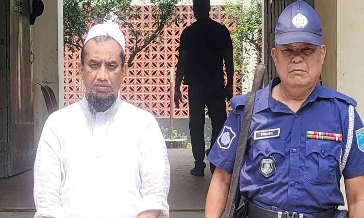 ৪র্থ শ্রেণির ছাত্রীকে ধর্ষণ চেষ্টা, মাদরাসা শিক্ষক গ্রেফতার
