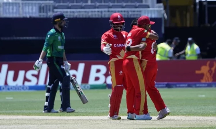 আয়ারল্যান্ডকে হারিয়ে কানাডার ইতিহাস গড়া জয়
