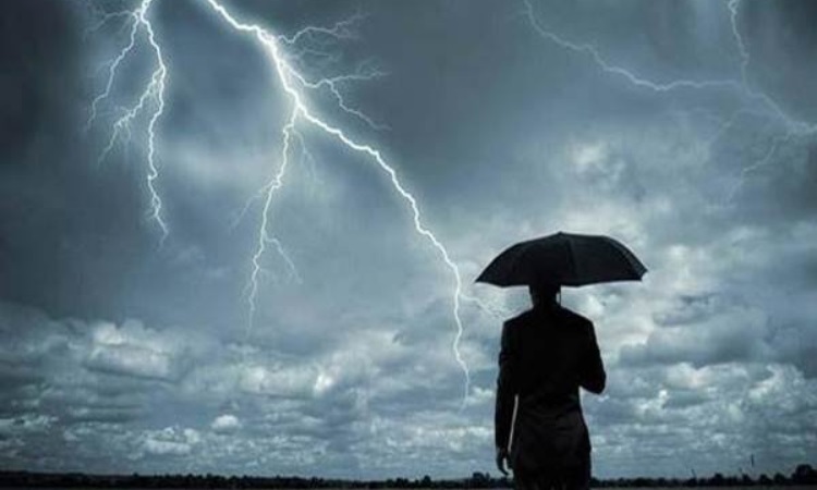 দেশের ৬ জেলায় বজ্রপাতে নিহত ১১ জন